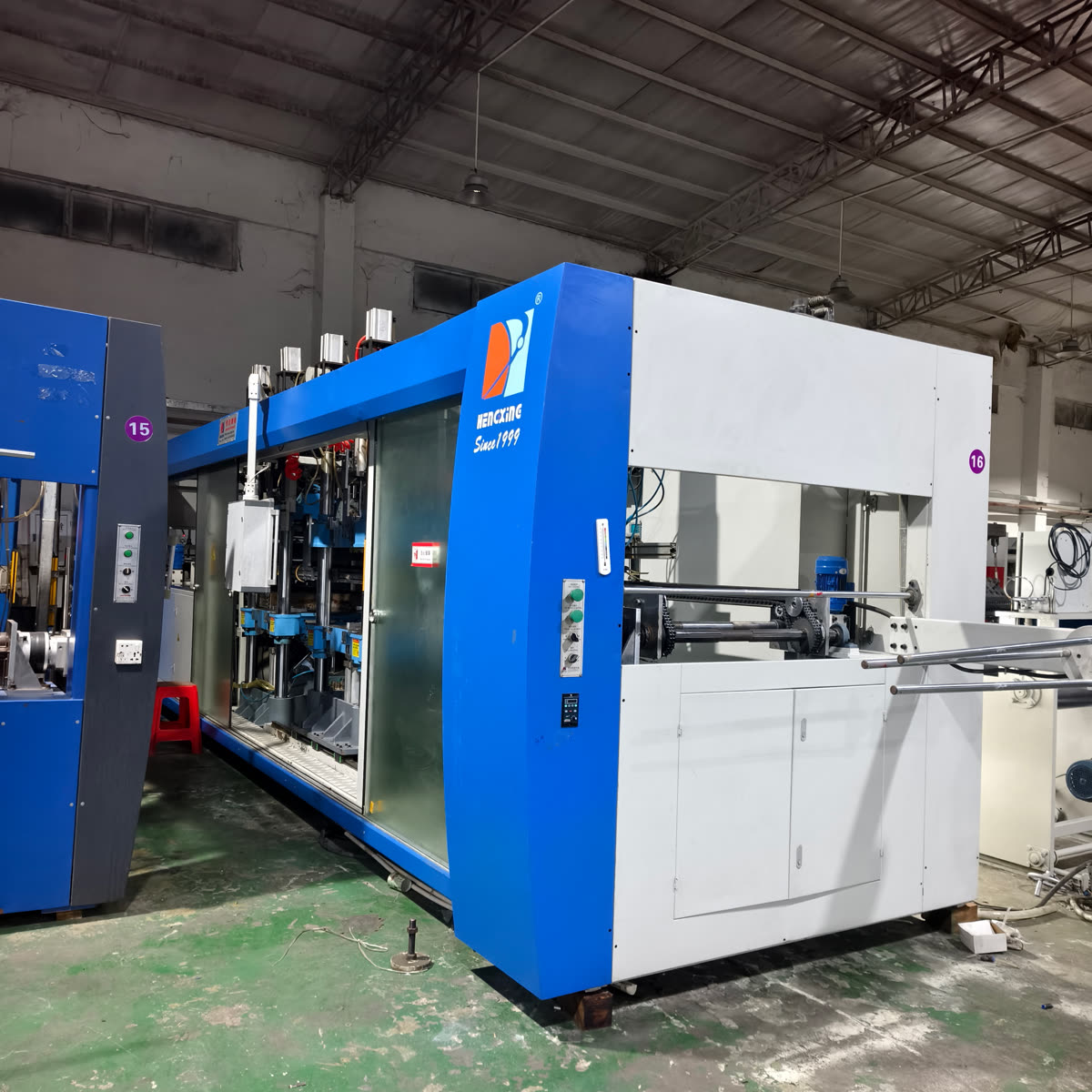 Used Three-Station Thermoforming Machine: Custom Mold Making and Live Production Test